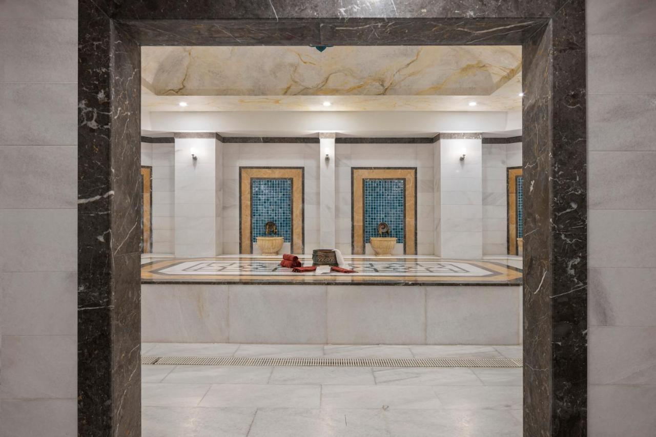 Ramada Resort By Wyndham Lara Antalya Bagian luar foto