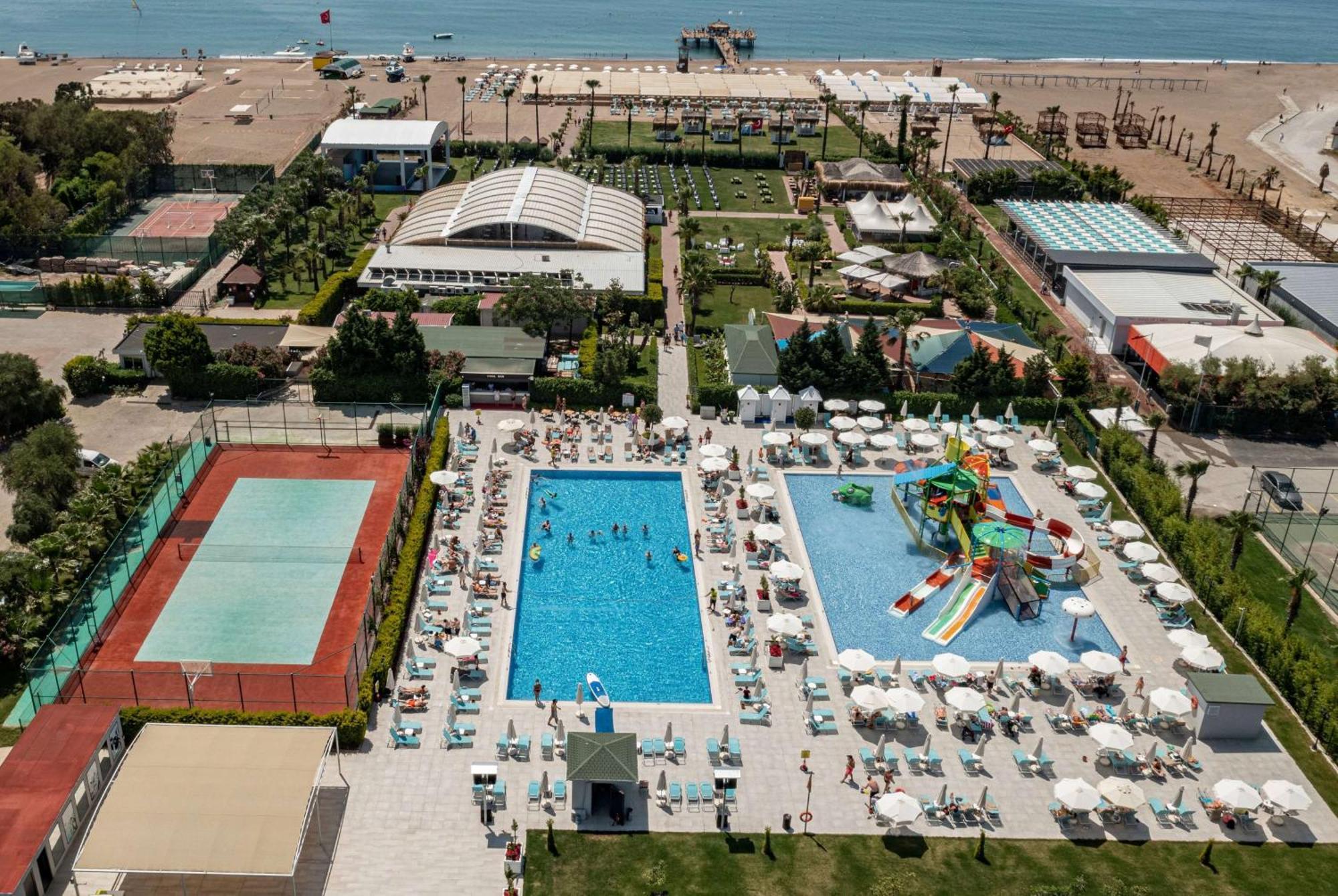 Ramada Resort By Wyndham Lara Antalya Bagian luar foto