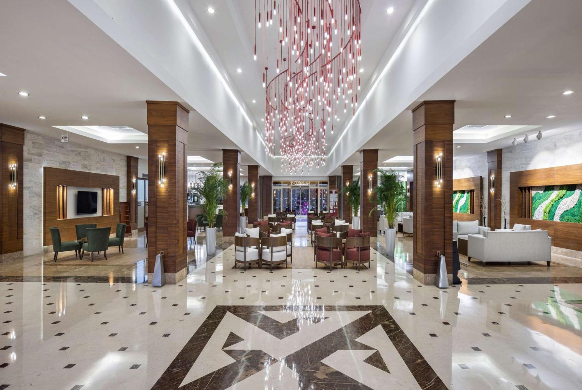 Ramada Resort By Wyndham Lara Antalya Bagian luar foto