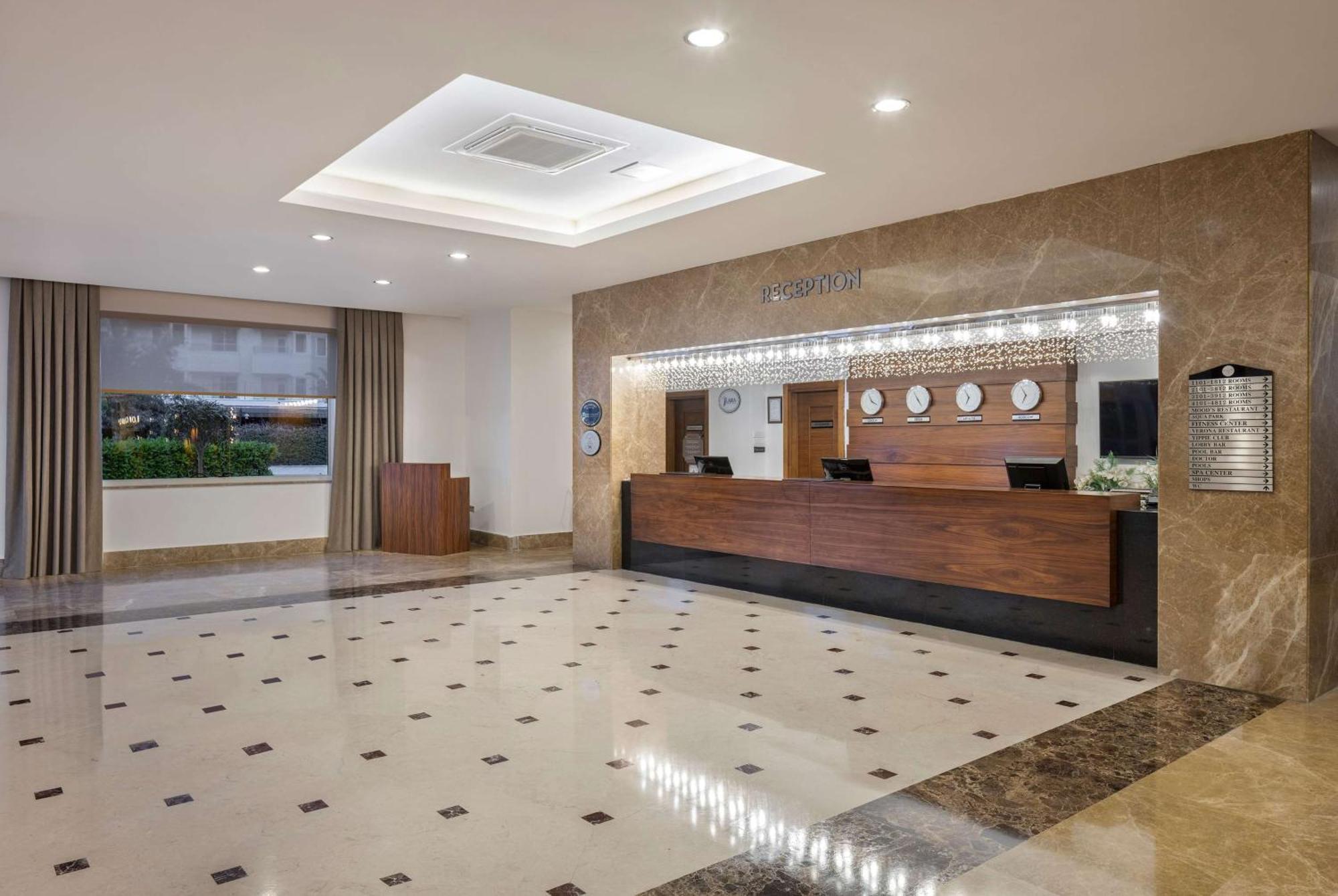 Ramada Resort By Wyndham Lara Antalya Bagian luar foto
